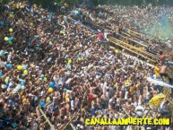 Foto: "en el chiquero" Barra: Los Guerreros &bull; Club: Rosario Central &bull; País: Argentina