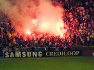 Foto: Barra: Los Guerreros &bull; Club: Rosario Central &bull; País: Argentina