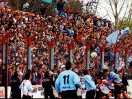 Foto: "En adrogue, agosto 2004." Barra: Los Inmortales &bull; Club: Temperley