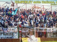 Foto: "en platense, año 2005" Barra: Los Inmortales &bull; Club: Temperley