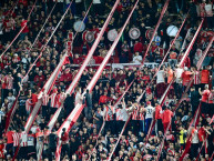 Foto: Barra: Los Leales &bull; Club: Estudiantes de La Plata &bull; País: Argentina