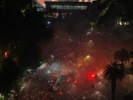 Foto: "vs Flamengo, Copa Libertadores 2025" Barra: Los Leales &bull; Club: Estudiantes de La Plata