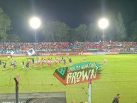 Foto: Barra: Los Pibes del Barrio • Club: Brown de Adrogué • País: Argentina