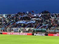 Foto: "Hinchada de BROWN vs. Sarmiento de Junín, Cancha de Estudiantes (Bs.As.), Junio 2017" Barra: Los Pibes del Barrio • Club: Brown de Adrogué • País: Argentina