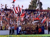 Foto: "contra tigre, año 2005" Barra: Los Pibes del Barrio &bull; Club: Brown de Adrogué