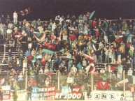 Foto: "Hinchada de BROWN vs. Temperley, Cancha de El Porvenir, Abril de 2006" Barra: Los Pibes del Barrio • Club: Brown de Adrogué • País: Argentina