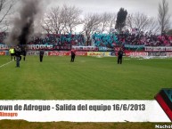 Foto: Barra: Los Pibes del Barrio • Club: Brown de Adrogué • País: Argentina