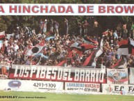 Foto: "Hinchada de BROWN, año 2009" Barra: Los Pibes del Barrio • Club: Brown de Adrogué • País: Argentina
