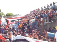 Foto: "Hinchada de BROWN vs. Temperley, año 2001" Barra: Los Pibes del Barrio • Club: Brown de Adrogué • País: Argentina