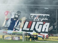 Foto: Barra: Muerte Blanca &bull; Club: LDU