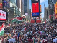 Foto: "Times Square, New York City" Barra: O Bravo Ano de 52 &bull; Club: Fluminense