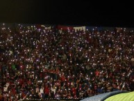 Foto: "Iluminando el ingreso de los jugadores CSD XELAJÚ MC FINAL DE IDA 23 DE MAYO DEL 2018" Barra: Sexto Estado • Club: Xelajú