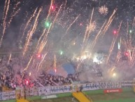 Foto: Barra: Vltra Svr &bull; Club: Comunicaciones &bull; País: Guatemala