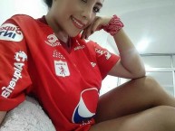 Hincha - Tribunera - Chica - Fanatica de la Barra: Baron Rojo Sur • Club: América de Cáli • País: Colombia