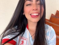 Hincha - Tribunera - Chica - Fanatica de la Barra: Baron Rojo Sur • Club: América de Cáli • País: Colombia