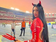 Hincha - Tribunera - Chica - "Las Diablas de América" Fanatica de la Barra: Baron Rojo Sur • Club: América de Cáli • País: Colombia