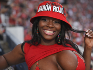 Hincha - Tribunera - Chica - Fanatica de la Barra: Baron Rojo Sur &bull; Club: América de Cáli &bull; País: Colombia