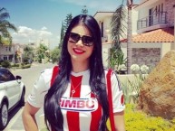 Hincha - Tribunera - Chica - Fanatica de la Barra: Barra Insurgencia • Club: Chivas Guadalajara