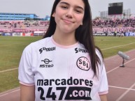 Hincha - Tribunera - Chica - Fanatica de la Barra: Barra Popular Juventud Rosada &bull; Club: Sport Boys