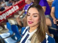 Hincha - Tribunera - Chica - Fanatica de la Barra: Comando SVR &bull; Club: Alianza Lima &bull; País: Peru