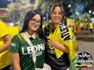 Hincha - Tribunera - Chica - Fanatica de la Barra: Fortaleza Leoparda Sur &bull; Club: Atlético Bucaramanga