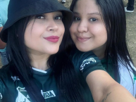 Hincha - Tribunera - Chica - Fanatica de la Barra: Frente Radical Verdiblanco • Club: Deportivo Cali • País: Colombia