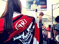 Hincha - Tribunera - Chica - Fanatica de la Barra: Furia Roja • Club: Técnico Universitario • País: Ecuador