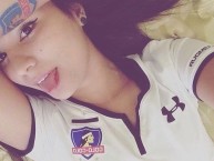 Hincha - Tribunera - Chica - Fanatica de la Barra: Garra Blanca &bull; Club: Colo-Colo &bull; País: Chile