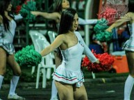 Hincha - Tribunera - Chica - "Cheerleader" Fanatica de la Barra: Holocausto Norte • Club: Once Caldas • País: Colombia