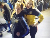Hincha - Tribunera - Chica - "Antonella y una amiga en La Bombonera" Fanatica de la Barra: La 12 • Club: Boca Juniors
