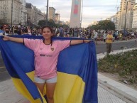 Hincha - Tribunera - Chica - "en el Obelisco, Buenos Aires" Fanatica de la Barra: La 12 • Club: Boca Juniors
