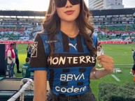 Hincha - Tribunera - Chica - Fanatica de la Barra: La Adicción &bull; Club: Monterrey