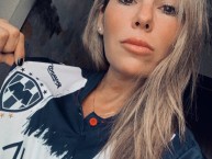 Hincha - Tribunera - Chica - Fanatica de la Barra: La Adicción &bull; Club: Monterrey &bull; País: México