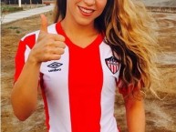 Hincha - Tribunera - Chica - "Shakira" Fanatica de la Barra: La Banda de Los Kuervos • Club: Junior de Barranquilla • País: Colombia