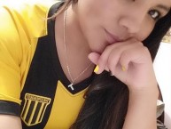 Hincha - Tribunera - Chica - Fanatica de la Barra: La Gloriosa Ultra Sur 34 • Club: The Strongest