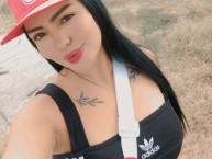 Hincha - Tribunera - Chica - Fanatica de la Barra: La Guardia Albi Roja Sur &bull; Club: Independiente Santa Fe &bull; País: Colombia