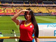 Hincha - Tribunera - Chica - Fanatica de la Barra: La Guardia Albi Roja Sur • Club: Independiente Santa Fe