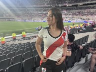 Hincha - Tribunera - Chica - Fanatica de la Barra: Los Borrachos del Tablón • Club: River Plate • País: Argentina