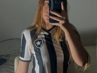 Hincha - Tribunera - Chica - Fanatica de la Barra: Loucos pelo Botafogo • Club: Botafogo • País: Brasil