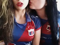 Hincha - Tribunera - Chica - Fanatica de la Barra: Mafia Azul Grana • Club: Deportivo Quito