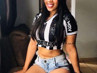 Hincha - Tribunera - Chica - Fanatica de la Barra: Movimento 105 Minutos • Club: Atlético Mineiro • País: Brasil