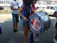 Hincha - Tribunera - Chica - Fanatica de la Barra: Movimento Turma Tricolor • Club: Bahia