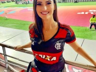 Hincha - Tribunera - Chica - "Em Doha, Qatar, para a final da Copa do Mundo de Clubes de 2019" Fanatica de la Barra: Nação 12 • Club: Flamengo