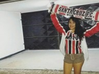 Hincha - Tribunera - Chica - Fanatica de la Barra: Portão 10 • Club: Santa Cruz • País: Brasil