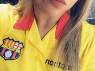 Hincha - Tribunera - Chica - Fanatica de la Barra: Sur Oscura • Club: Barcelona Sporting Club