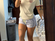 Hincha - Tribunera - Chica - "IG: @alelopez94u" Fanatica de la Barra: Trinchera Norte &bull; Club: Universitario de Deportes &bull; País: Peru