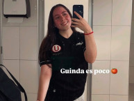 Hincha - Tribunera - Chica - "IG: @daniellaferradasv" Fanatica de la Barra: Trinchera Norte &bull; Club: Universitario de Deportes