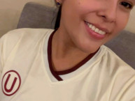 Hincha - Tribunera - Chica - "IG: @lissete.ts" Fanatica de la Barra: Trinchera Norte &bull; Club: Universitario de Deportes &bull; País: Peru