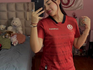 Hincha - Tribunera - Chica - "IG: @imnot_gie" Fanatica de la Barra: Trinchera Norte &bull; Club: Universitario de Deportes &bull; País: Peru
