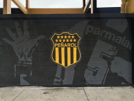 Mural - Graffiti - Pintada - Mural de la Barra: Barra Amsterdam &bull; Club: Peñarol